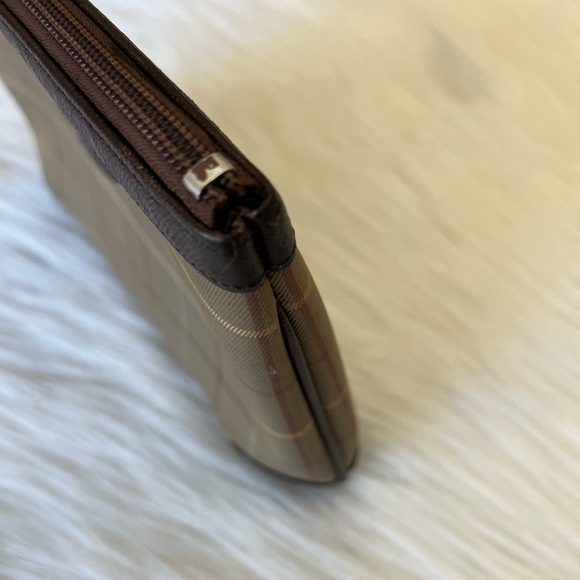 BURBERRY NOVA CHECK CLUTCH BAG
